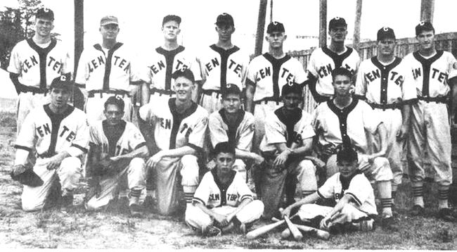 centerbaseball.jpg (60110 bytes)
