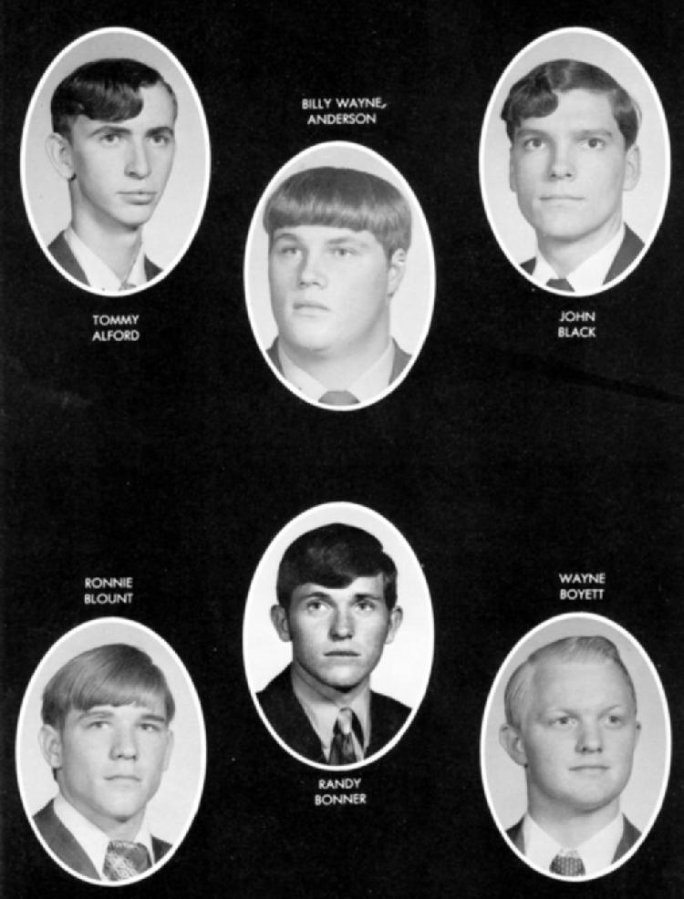 1973Students1a.JPG (76827 bytes)