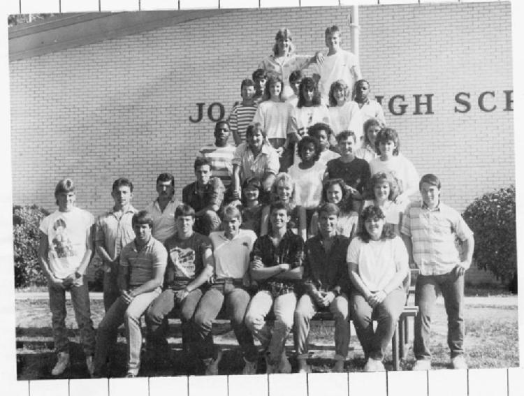 1988JStudents1.JPG (71136 bytes)