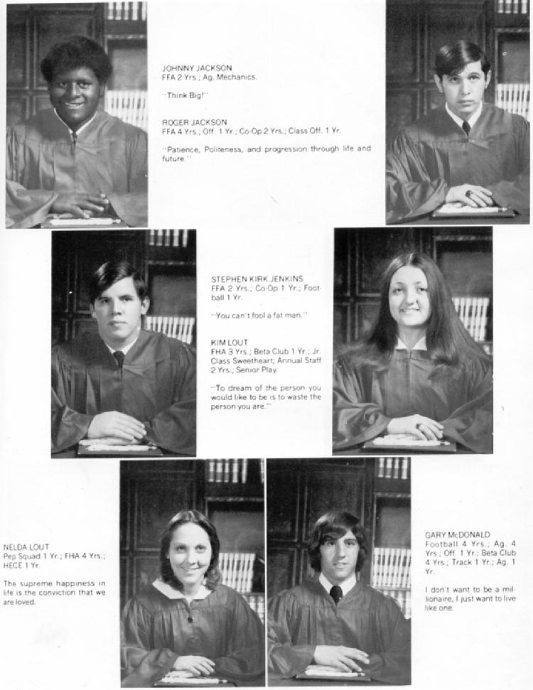 1978SStudents3a.JPG (86389 bytes)