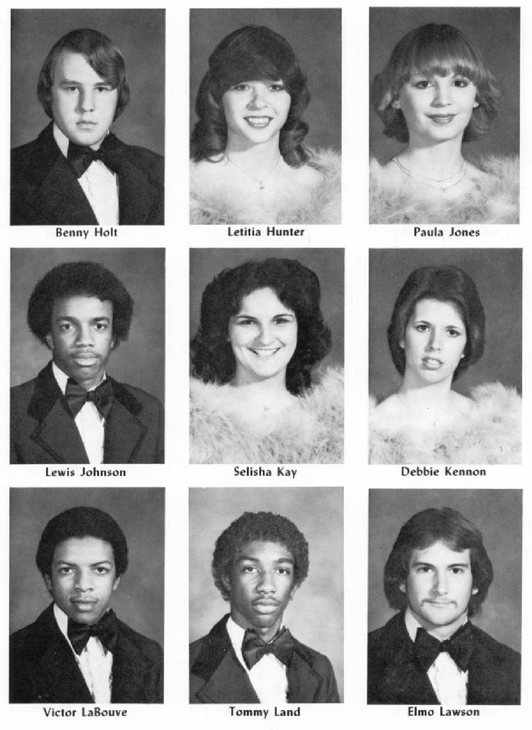 1981SStudents2a.JPG (91617 bytes)