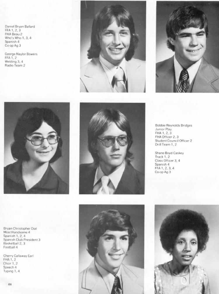 1978TeStudents2a.JPG (71470 bytes)