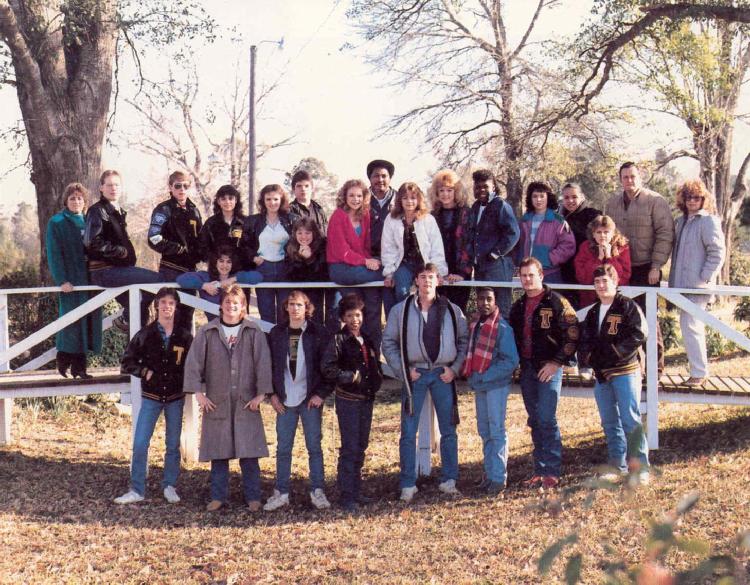 1987TpStudents1b.jpg (116458 bytes)